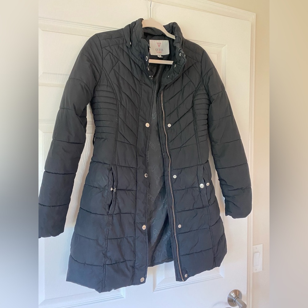 Guess Women's black Puffer Coat